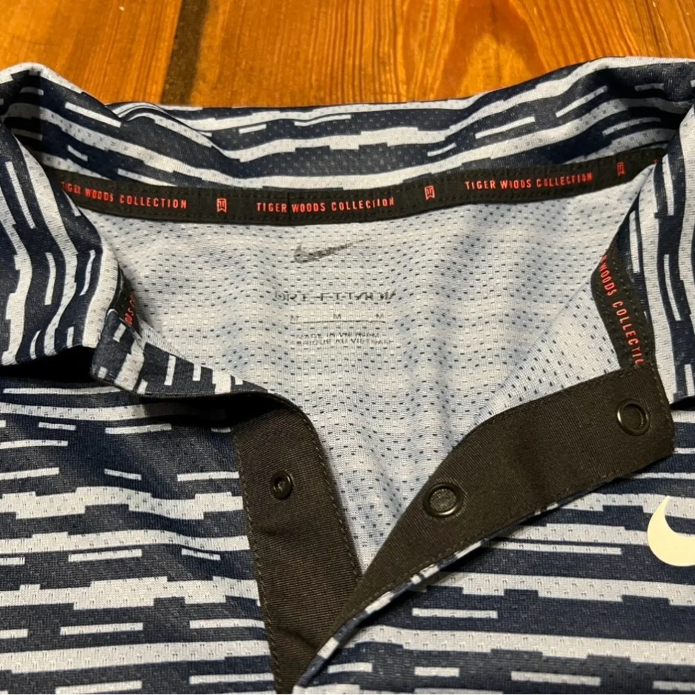 Nike Men’s Short Sleeve‎ Polo